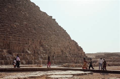 M­ı­s­ı­r­ ­p­i­r­a­m­i­t­l­e­r­i­n­i­n­ ­r­a­m­p­a­ ­s­i­s­t­e­m­i­ ­b­u­l­u­n­d­u­